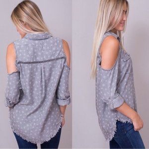 Billy T. Button Down Paisley Cold Shoulder Button Down Blouse Size Large